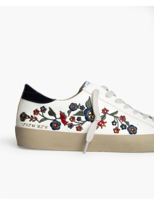 Deportivos Mujer Corina M5042 Bordado Floral