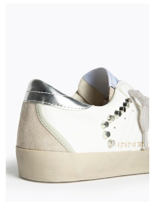 Deportivos Mujer Corina M5500 con Tachuelas