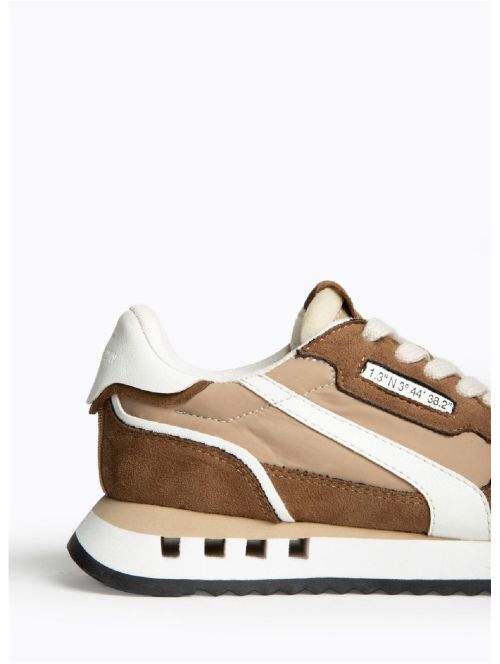 Deportivos Mujer Corina M5580 Retro Running