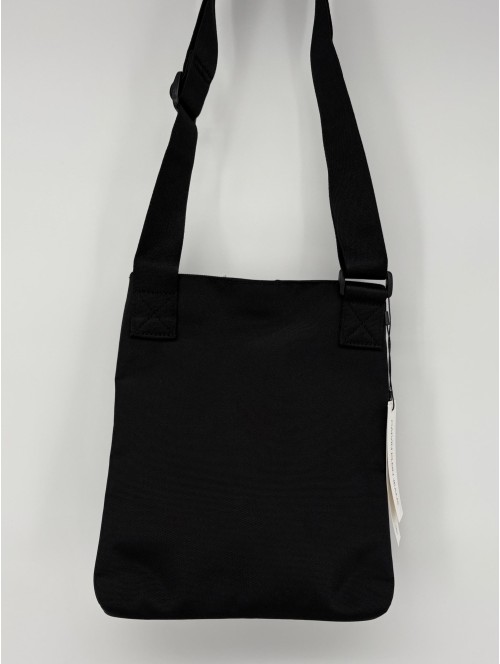 Riñonera negra Calvin Klein con doble bolsillo