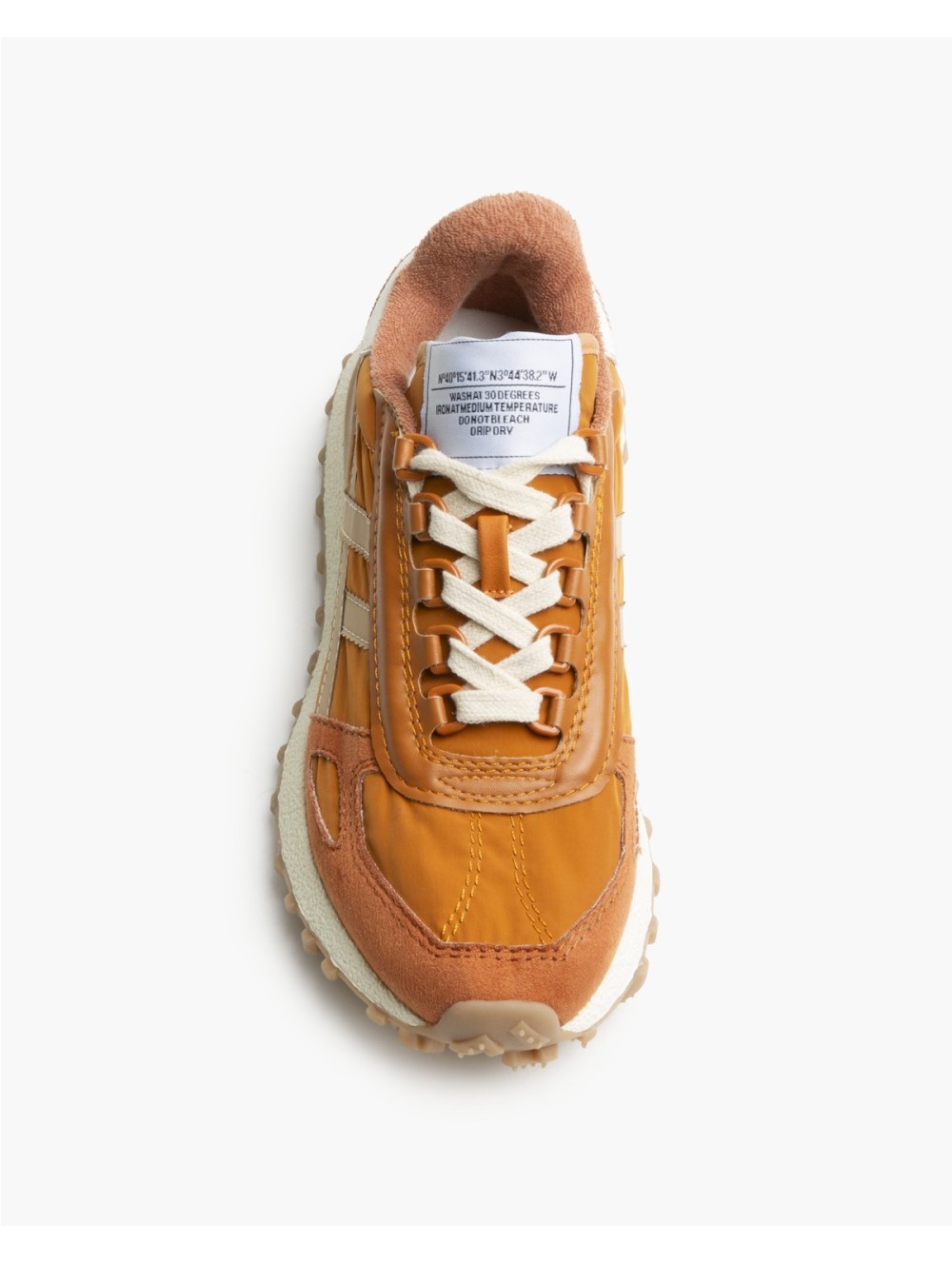 Corina M6065 sneakers retro cómodas para looks urbanos