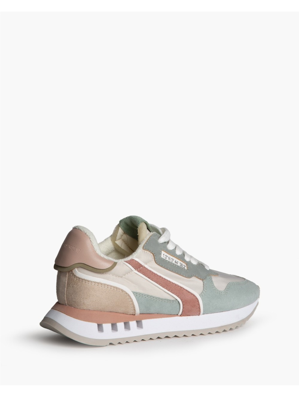 Sneakers Corina M6090 multicolor estilo retro mujer