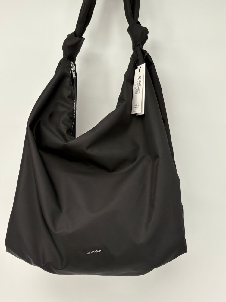 Bolso Calvin Klein grande de color negro para mujer