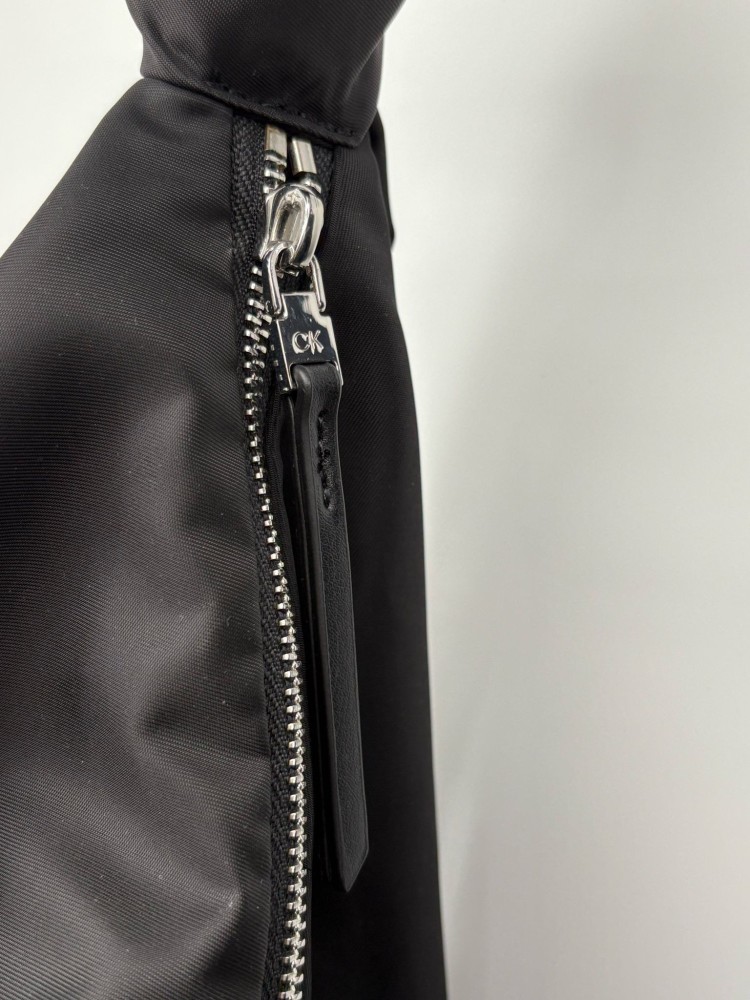 Bolso Calvin Klein grande de color negro para mujer 2