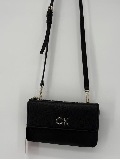 Bolso Calvin Klein de color negro para mujer
